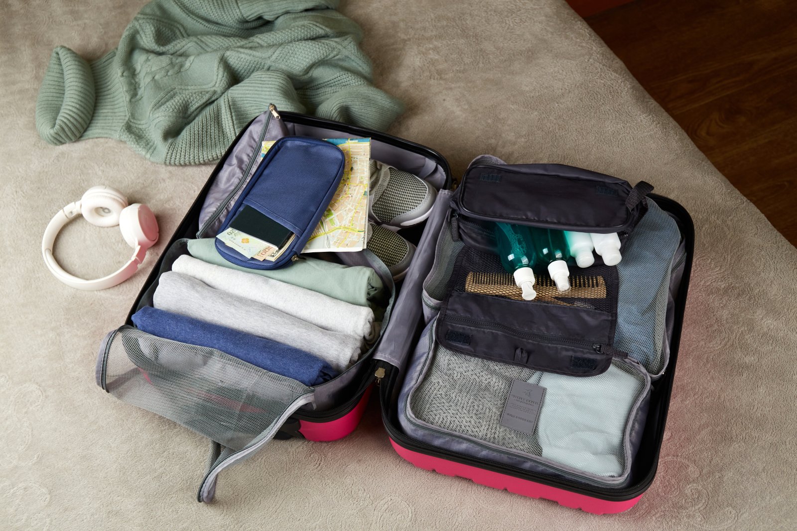 Jak efektywnie pakować się na podróż? Poradnik dla minimalistów.